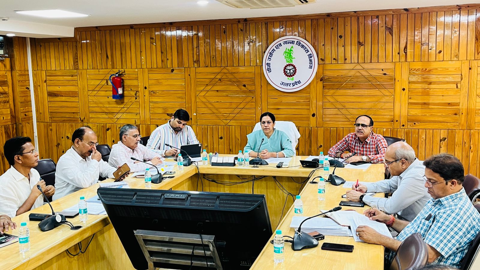 गन्ना किसानों एवं उनके परिवारों के कल्याण के लिए प्रदेश के सभी सहकारी समितियों में चलाया जाएगा जागरूकता अभियान